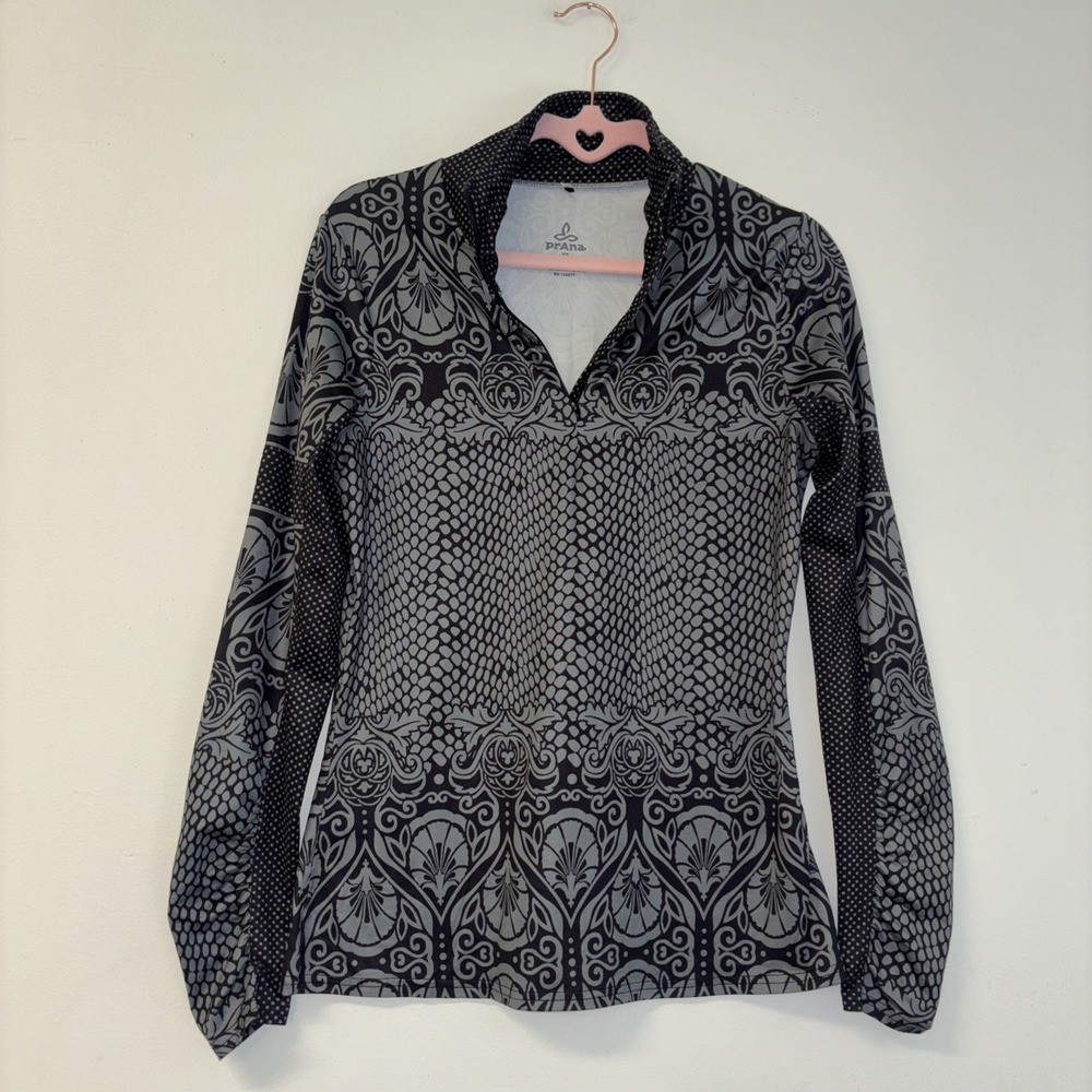 Prana Sweatshirt Womens Sz Xs Outdoor Pull Over Paisley Artsy Boho Yoga‎ Pilates